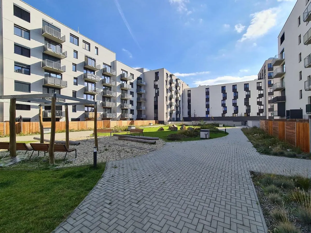 Cozy And Modern Apartment Near Brno City Center Tjekkiet