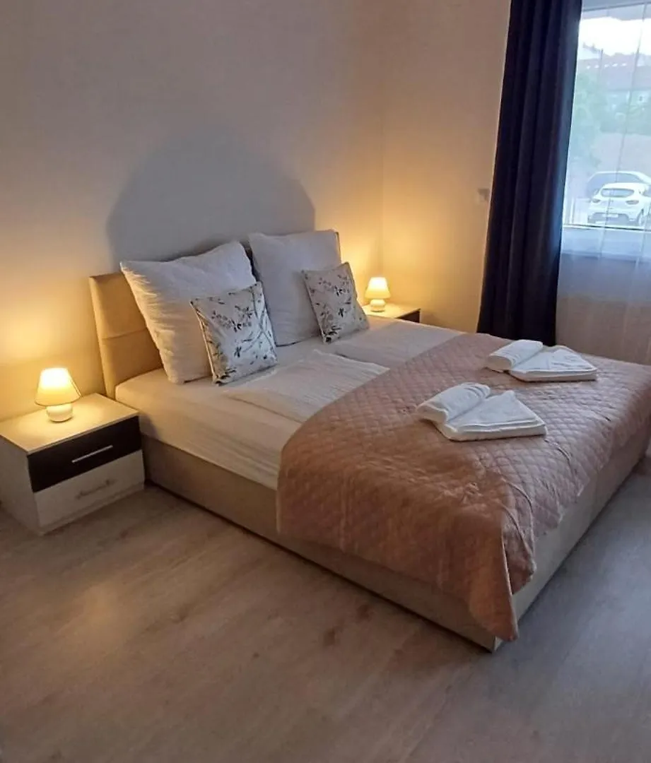 Cozy And Modern Apartment Near Brno City Center