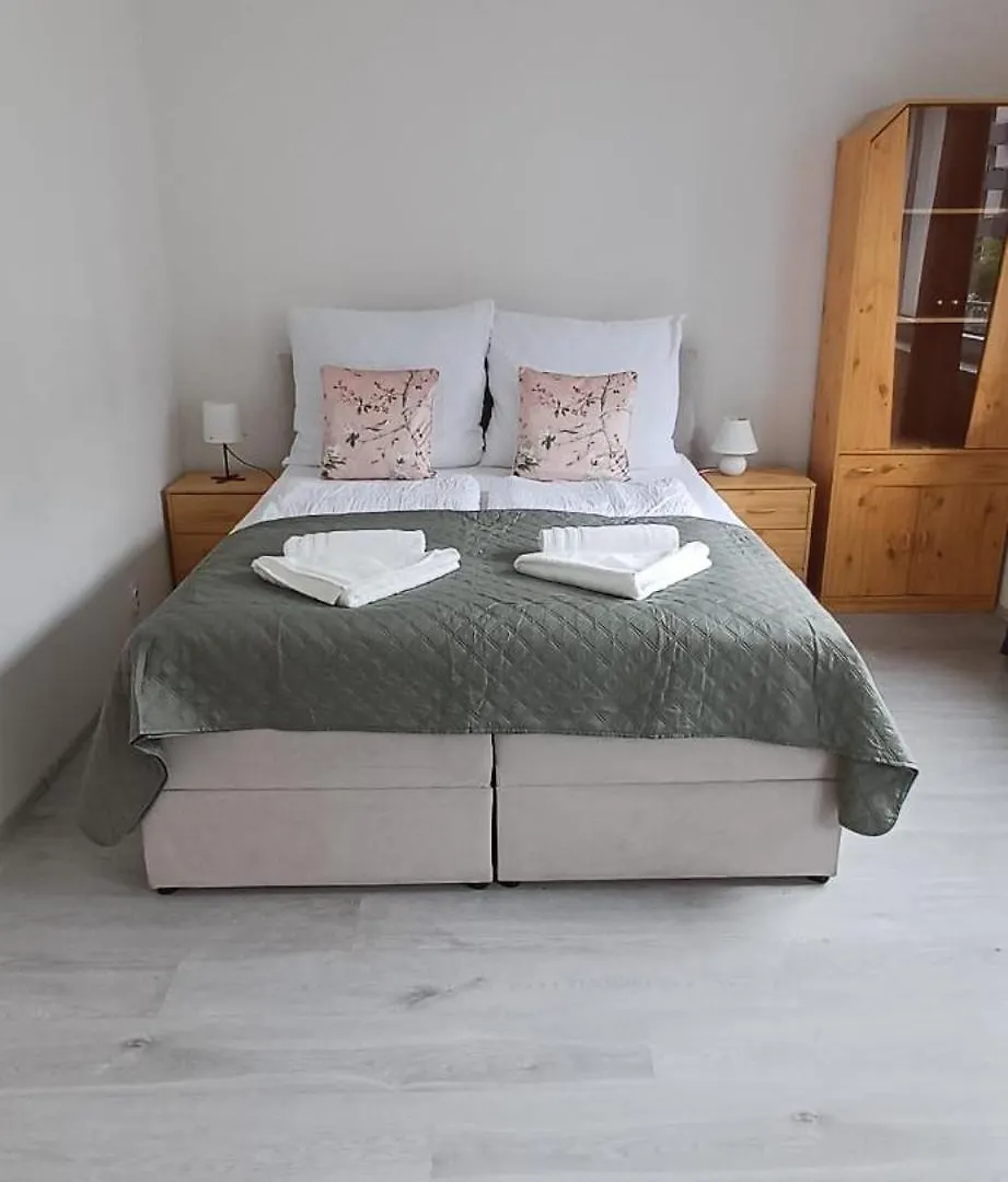 Cozy And Modern Apartment Near Brno City Center Tjekkiet